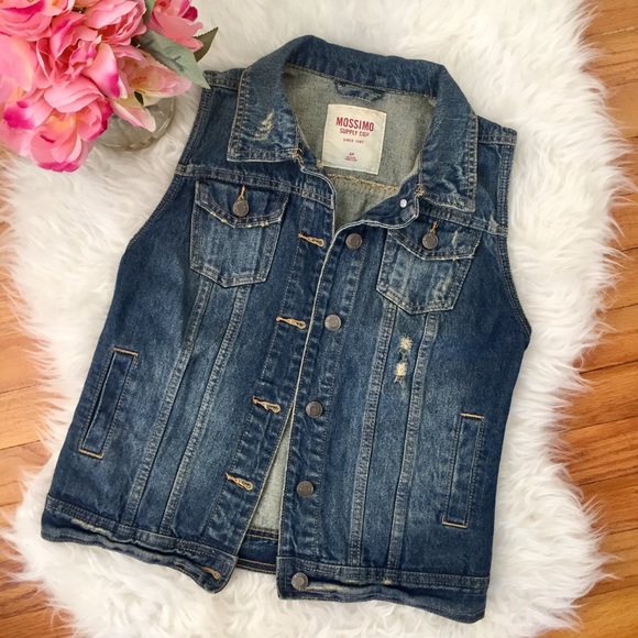 Mossimo Supply Co. Jackets & Blazers - Mossimo Denim Jean Distressed Vintage Wash Vest S